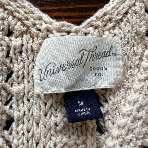 Universal Thread Crochet Tank - Picture 3 of 6